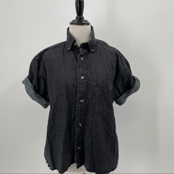 Sierra Pacific Woman’s Black Denim Short Sleeve Buffon Up - Picture 1 of 5